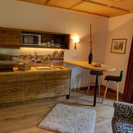 Serviced Apartments Villa Licht Kitzbühel Quarto foto